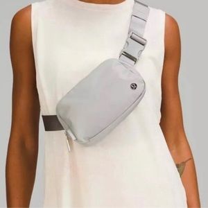 NWT Silver Drop Lululemon Belt Bag
